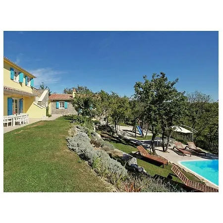 Villa San Pietro Triviz Pazin